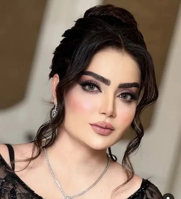 خدمات زیبایی مرلین با تخفیفات استثانیی|خدمات آرایشگری و زیبایی|نورآباد, |دیوار