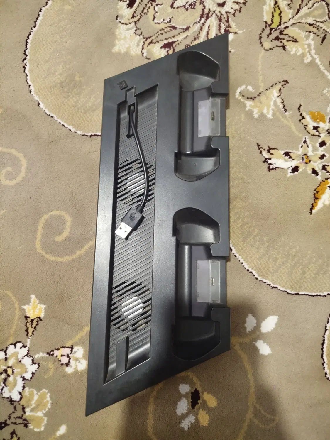 پایه خنک کننده و شارژر دسته ps4 اسلیم|کنسول، بازی ویدئویی و آنلاین|کرمانشاه, |دیوار