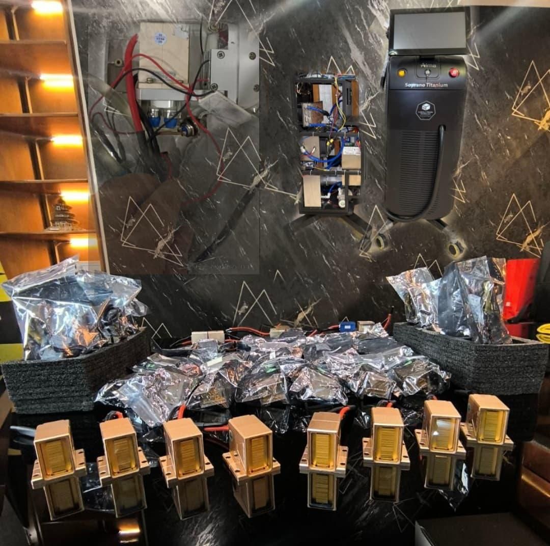 لیزر تیتانیوم پلاس۲۰۲۵ ۲۰۲۴ تحویل فوری|آرایشی، بهداشتی، درمانی|ساری, |دیوار