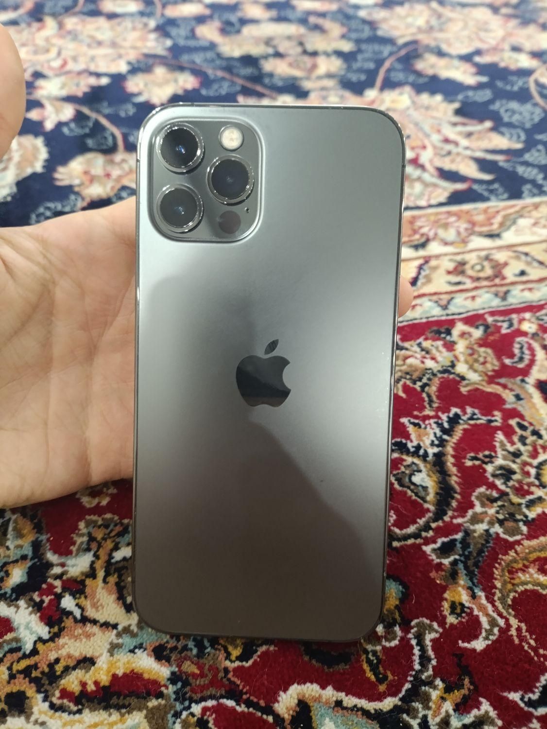 اپل iPhone 12 Pro با حافظهٔ ۲۵۶ گیگابایت|موبایل|تهران, عبدل‌آباد|دیوار