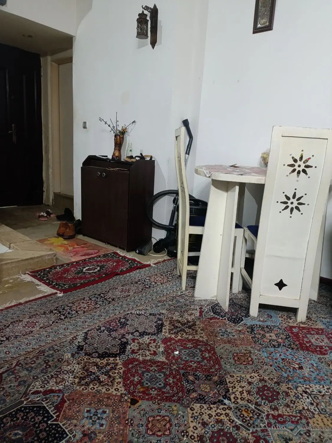 نیازمند همخونه خانم بی حاشیه/خودم خانم هستم|اجارهٔ آپارتمان|مشهد, جاهد شهر|دیوار