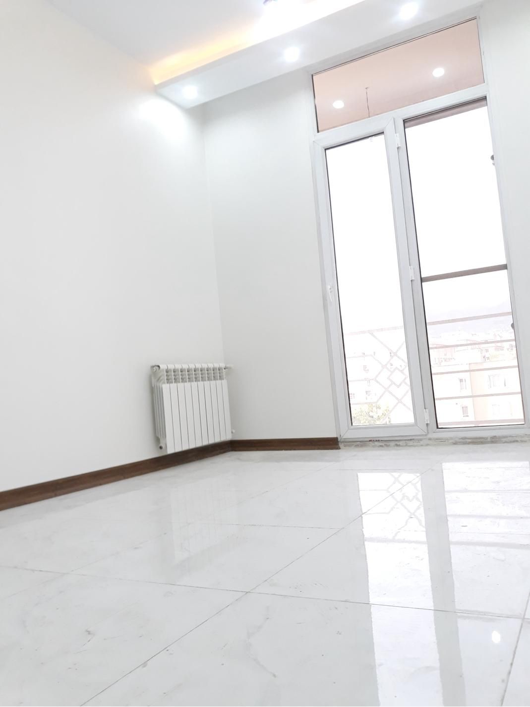 بلوار فردوس  ۷۰ متر دو خواب  رو به آفتاب|فروش آپارتمان|تهران, کوی فردوس|دیوار