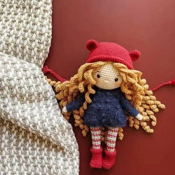 عروسک بافتنی|اسباب‌بازی بچه|اصفهان, پروین|دیوار