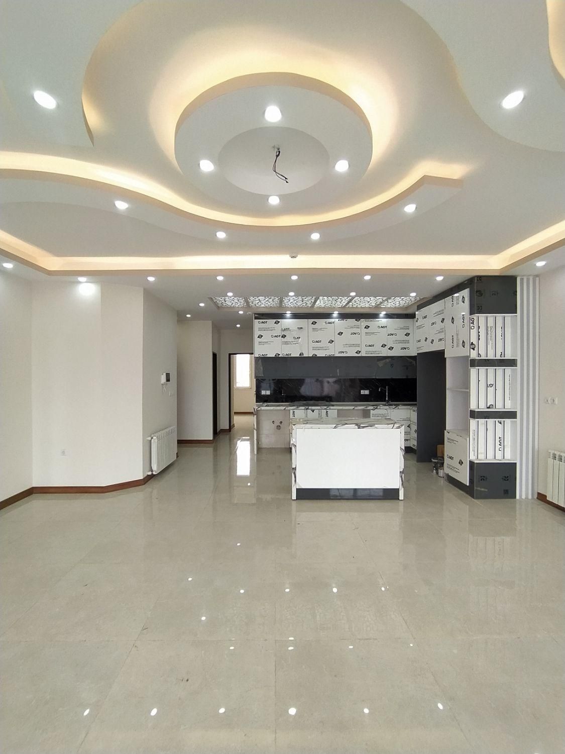 آپارتمان نوساز تک واحدی ۳خوابه کلید نخورده|فروش آپارتمان|بندر انزلی, معلم|دیوار