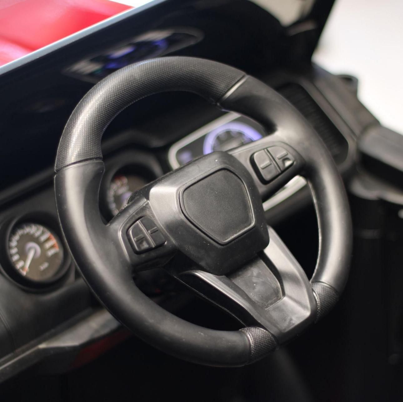 ماشین شارژی بنز آفرودی لاستیک ژلهای (موتور شارژی)|اسباببازی بچه|مشهد, آبکوه|دیوار