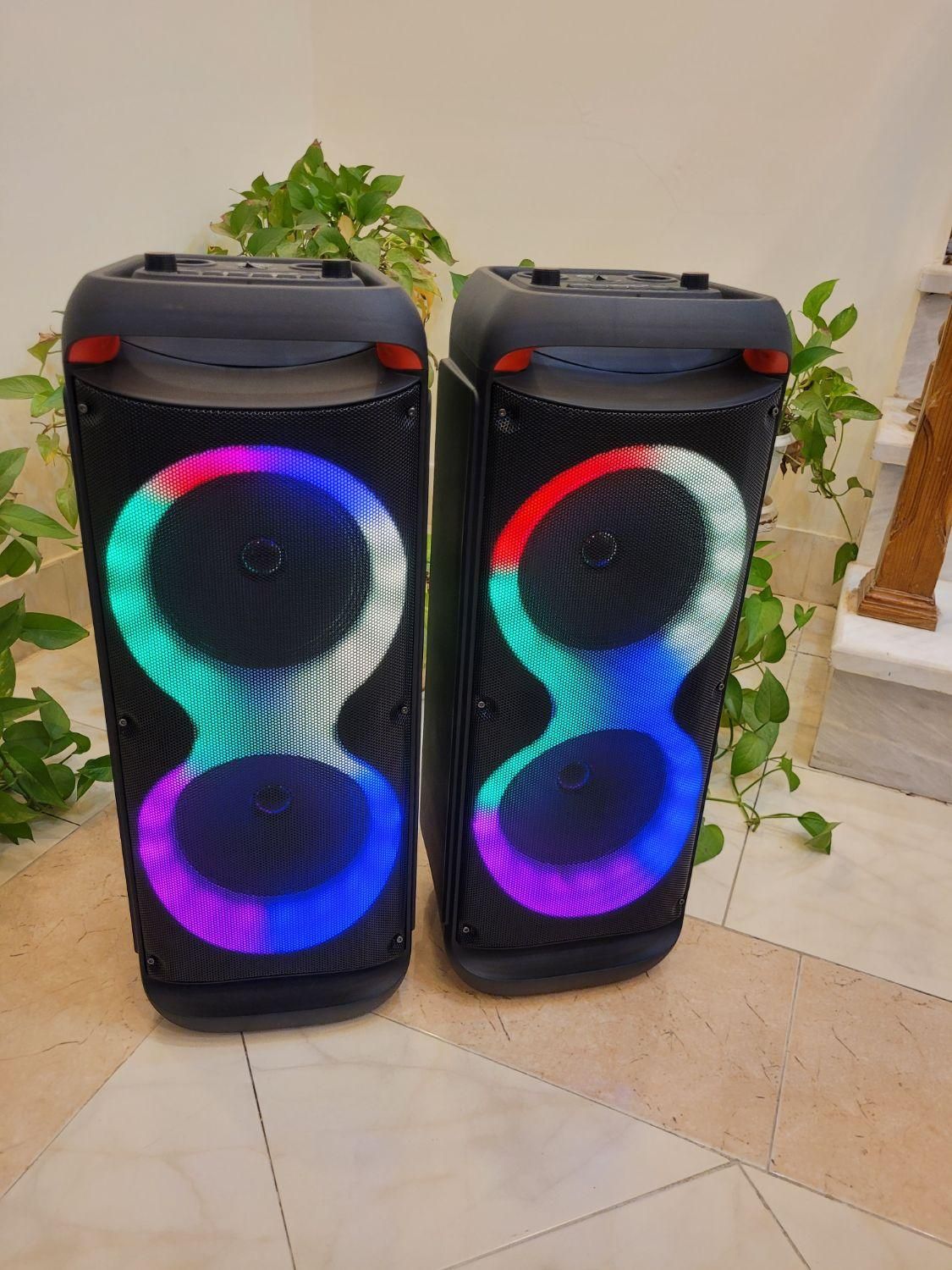 اسپیکر  قابلیت حذف صدای خواننده دو میکروفون|پخش‌کننده همراه|قم, شهرک قدس|دیوار