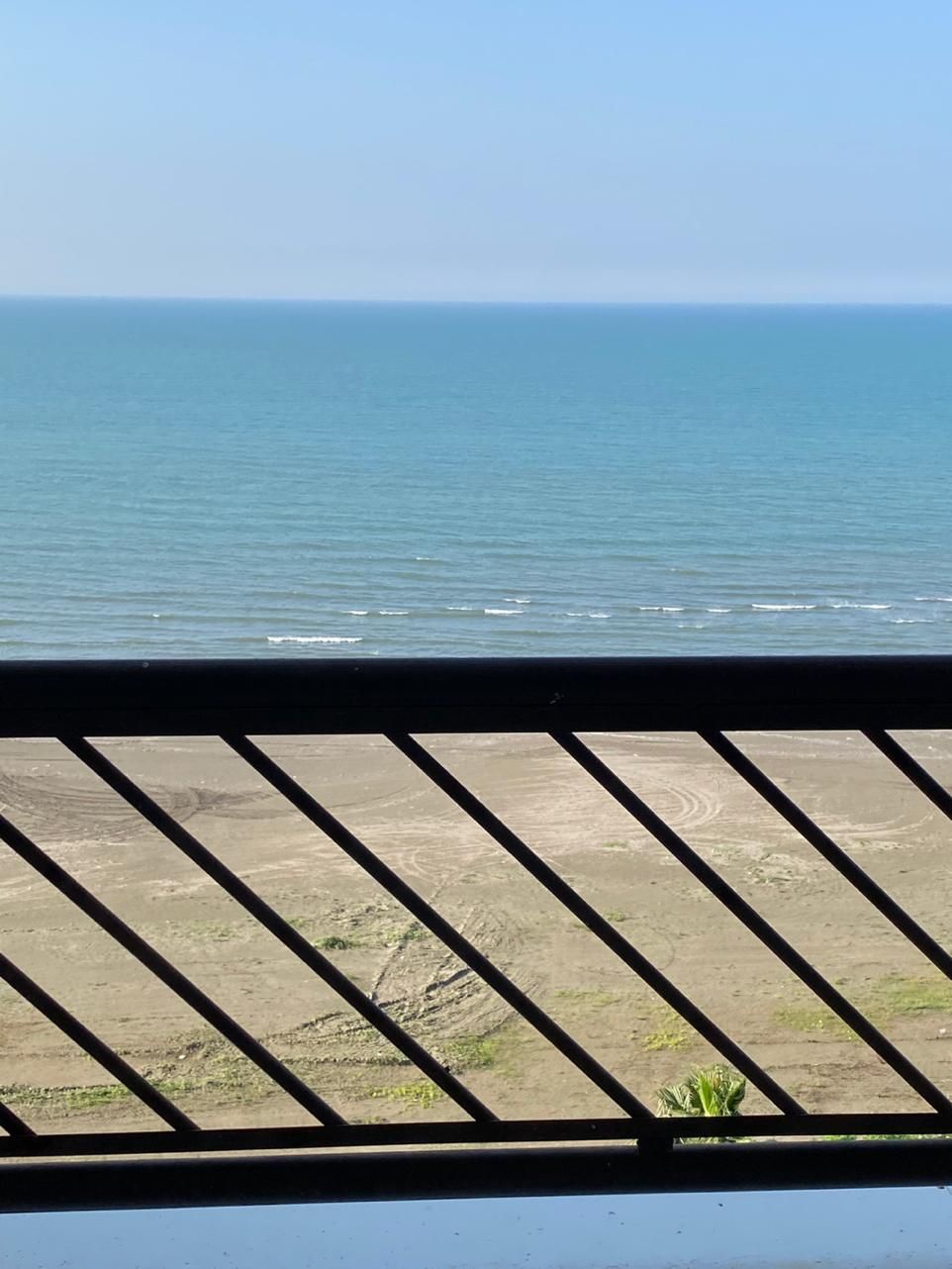 فروش واحد طبقه هفتم ۱۵۵ متری پلاک یک ساحل زیرقیمت|فروش آپارتمان|چالوس, |دیوار