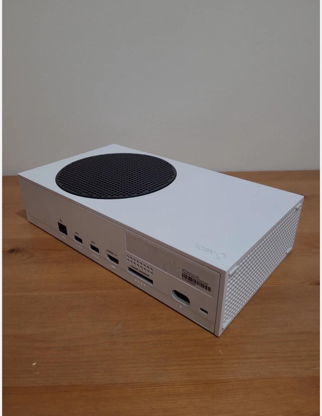 Xbox series s  ایکس باکس سری اس|کنسول، بازی ویدئویی و آنلاین|ساری, |دیوار