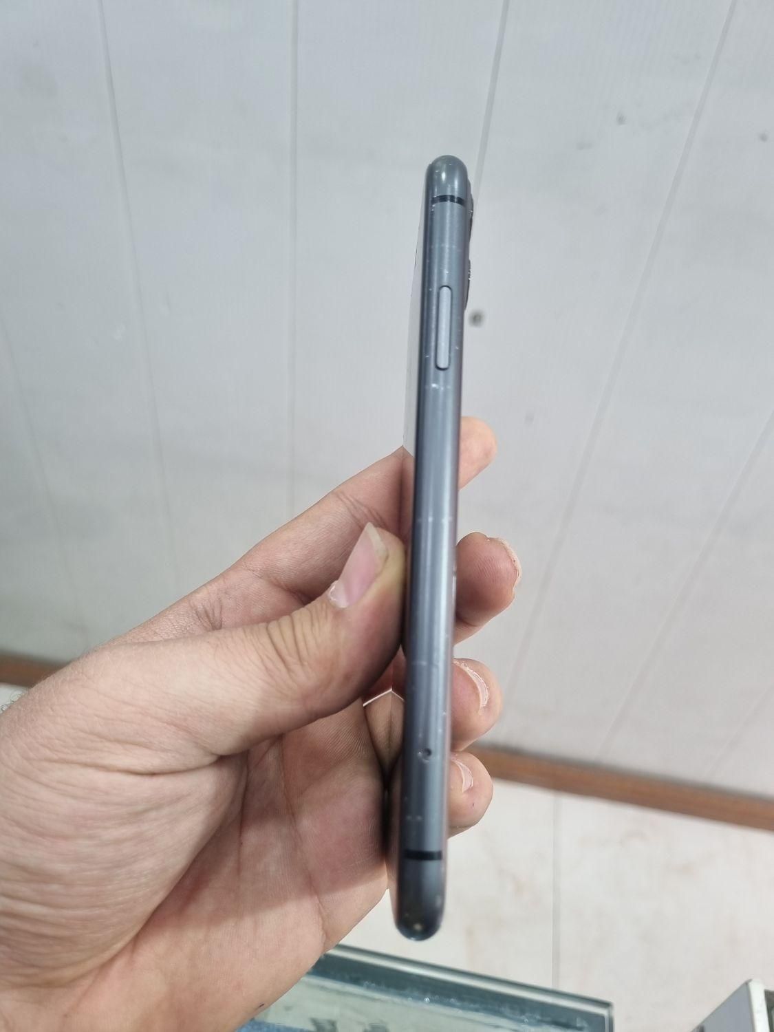 اپل iPhone 11 با حافظهٔ ۱۲۸ گیگابایت|موبایل|پاکدشت, |دیوار