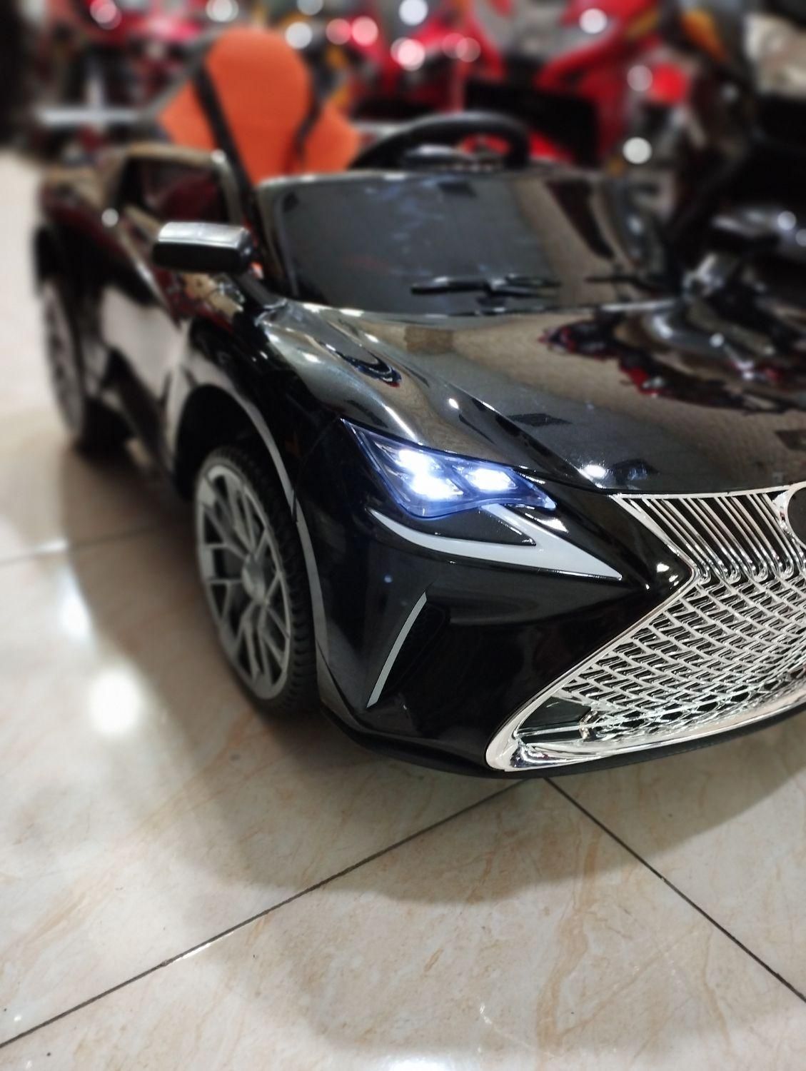 ماشین شارژی لایسنس دار پنج موتوره|اسباببازی بچه|کرج, کمالشهر|دیوار