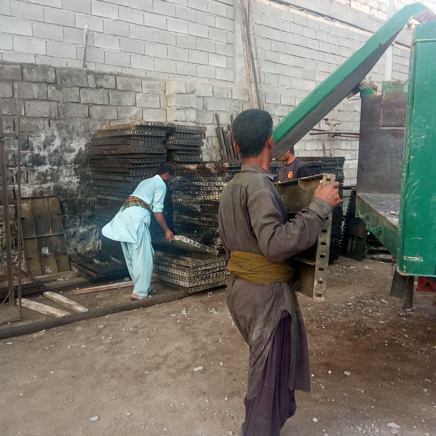 کارگر اثاث کشی و نظافت منزل|خدمات حمل و نقل|چابهار, |دیوار