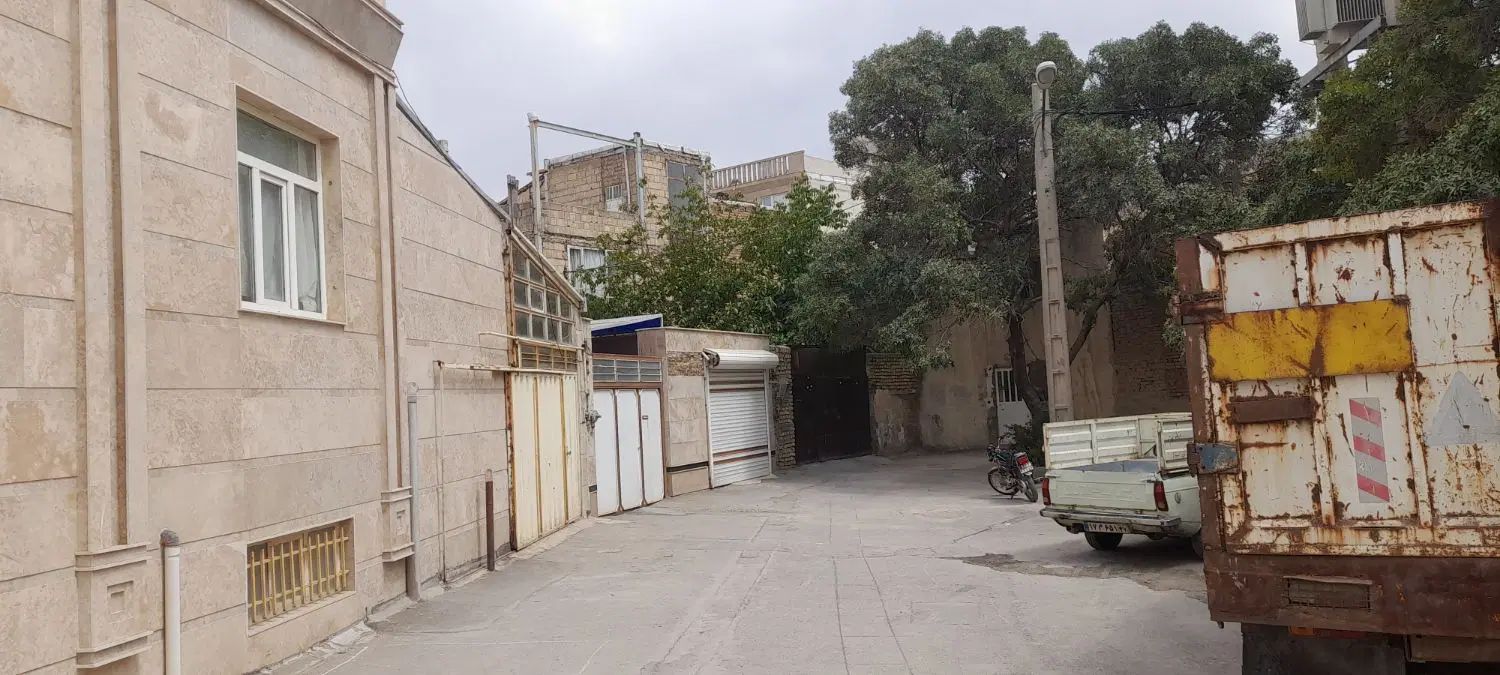 ملک مستقل ۳۲۰ متری کرهرود مشارکت در ساحت|مشارکت در ساخت املاک|اراک, |دیوار