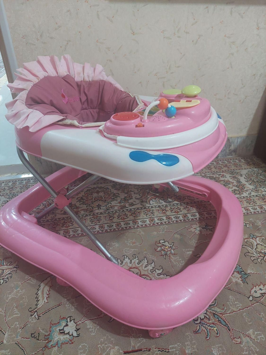 روروک  به رنگ صورتی شاد|کالسکه و لوازم جانبی|خمینی‌شهر, |دیوار