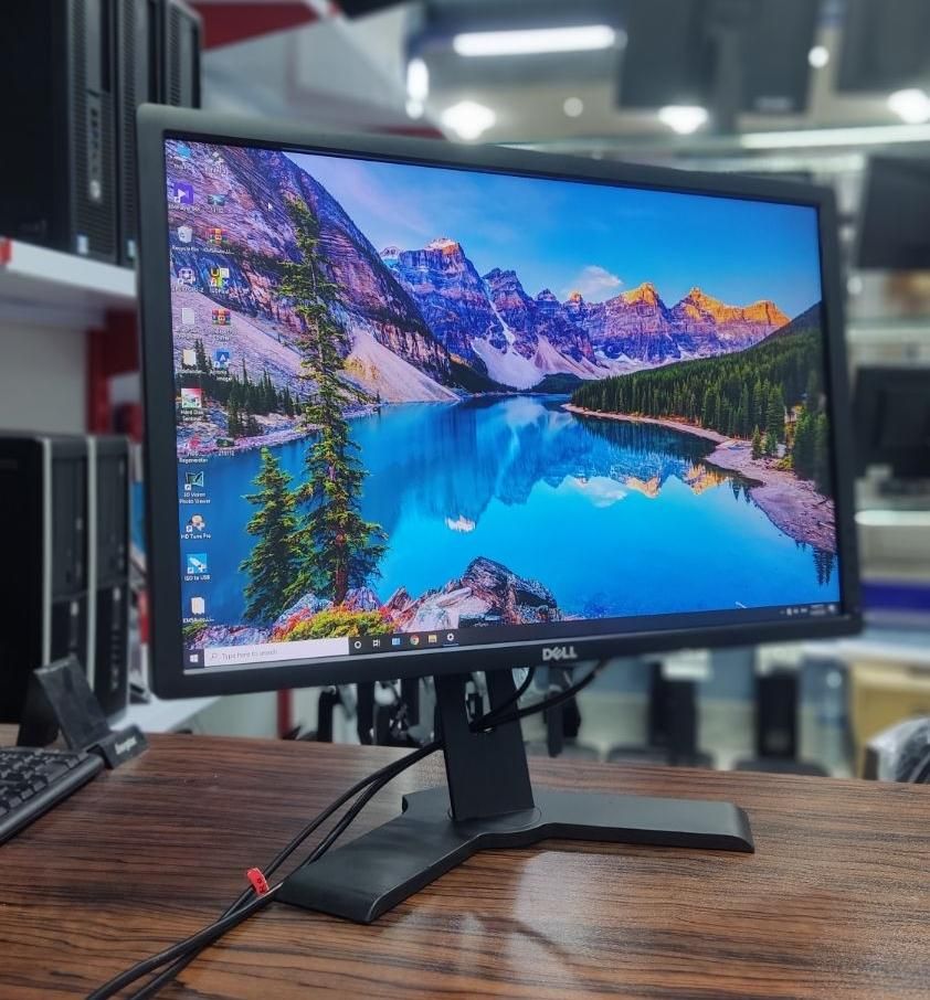 مانیتور دل طراحی پایه آسانسوری DELL LED 24 ips|قطعات و لوازم جانبی رایانه|قم, صفائیه|دیوار