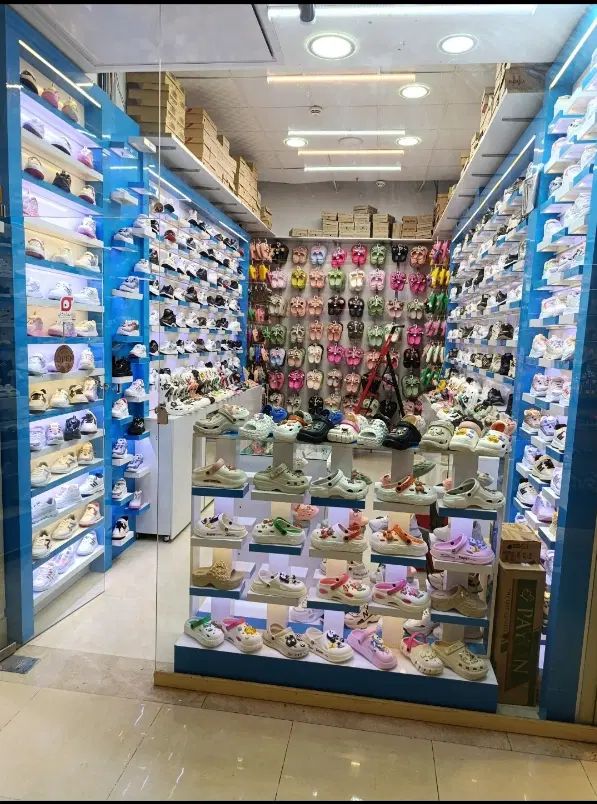 فروشنده خانم و آقا همکار کفش اسپرت تایم عصر|استخدام بازاریابی و فروش|مشهد, گلشور|دیوار