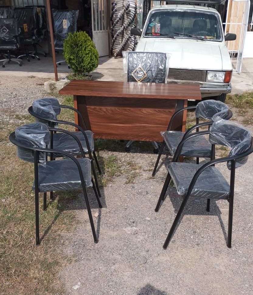 میز اداری چستر . امیران|مبلمان اداری|رشت, حومه رشت|دیوار