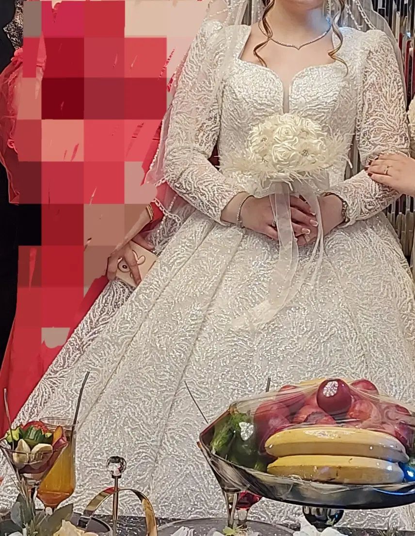 لباس عروس پوشیده عربی سایز ۳۸-۴۰|لباس|تهران, شهرک رضویه|دیوار