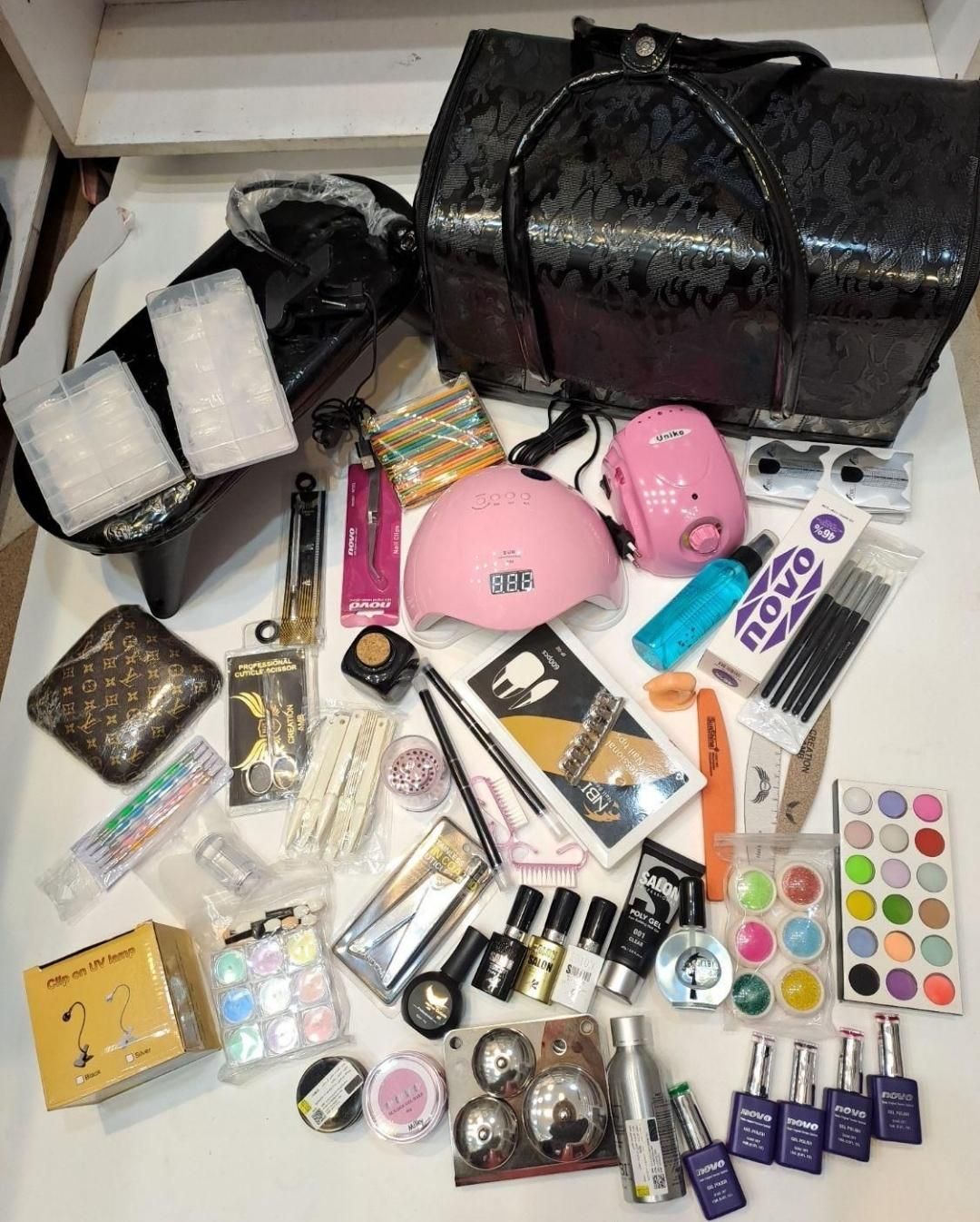 پک لوازم کاشت ناخن با قیمت استثنایی|آرایشی، بهداشتی، درمانی|زنجان, |دیوار