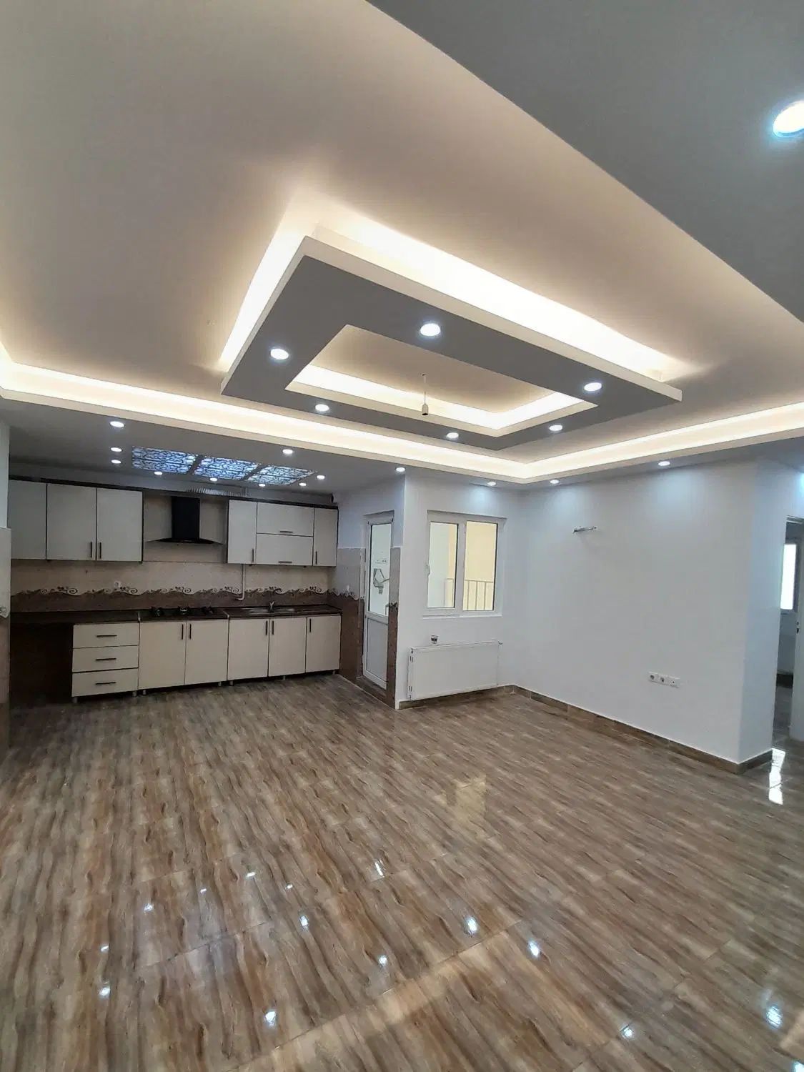 اپارتمان مسکن مهر با پارکینگ ۷۸متری مهر ۸۲|فروش آپارتمان|رشت, کوی مهر|دیوار