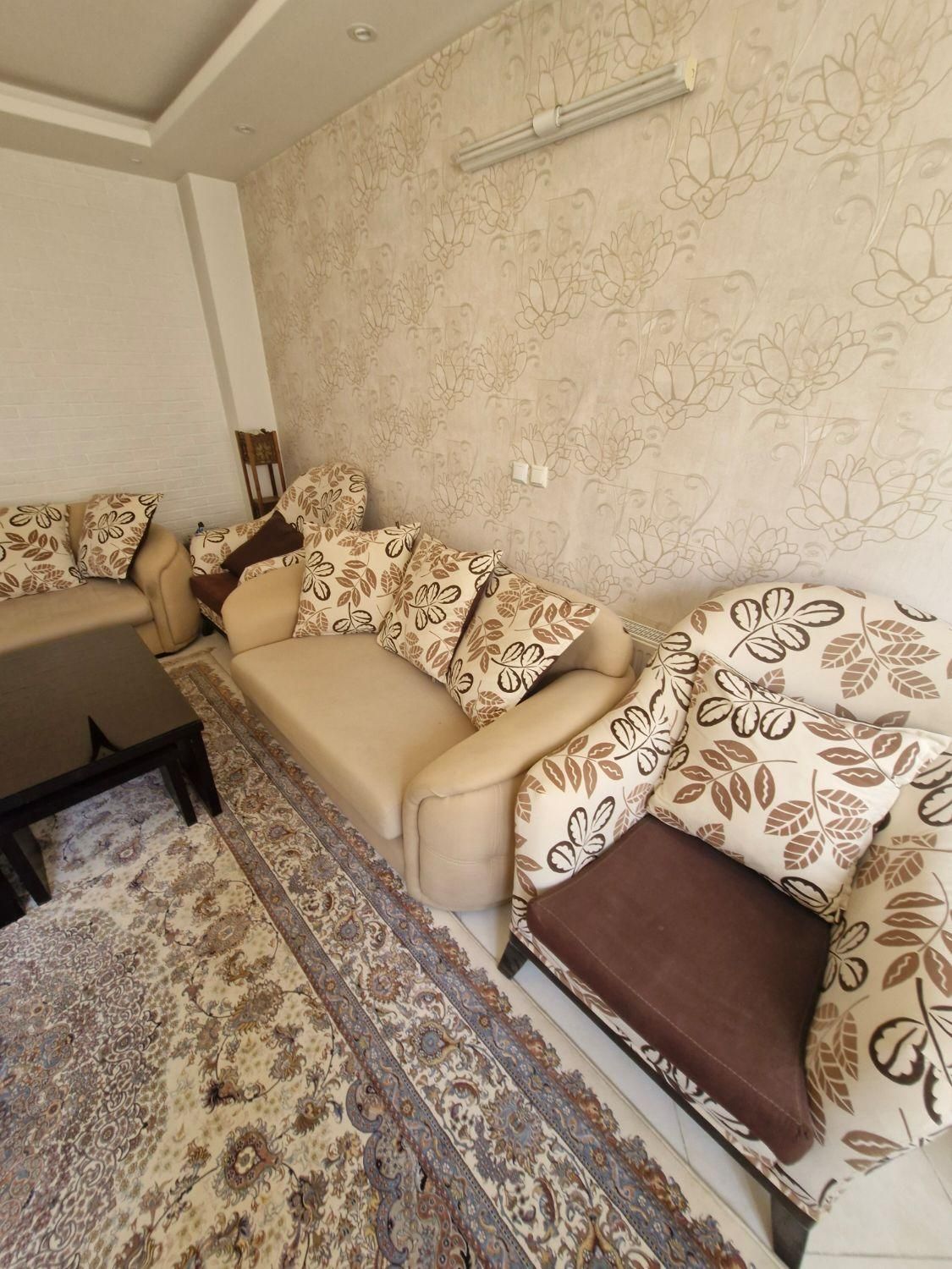 مبل راحتی ۷ نفره برند ترک LARGE|مبلمان خانگی و میز عسلی|اصفهان, جلوان|دیوار