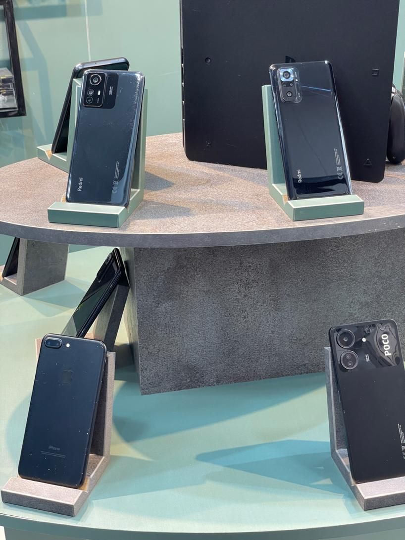 اپل iPhone SE (2020) با حافظهٔ ۱۲۸ گیگابایت|موبایل|کاشان, سوریجان|دیوار