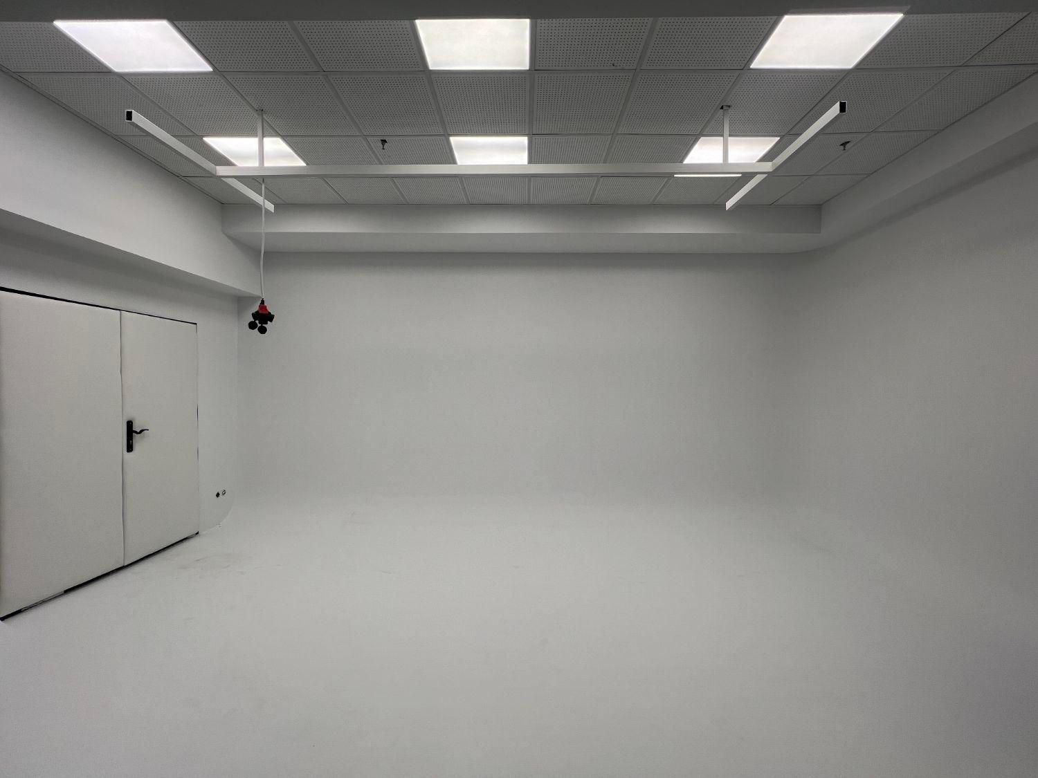 استودیو تولید محتوا ( لوکیشن عکاسی و فیلمبرداری )|اجارهٔ کوتاهمدت دفتر کار و فضای آموزشی|تهران, فلسطین (میدان انقلاب)|دیوار