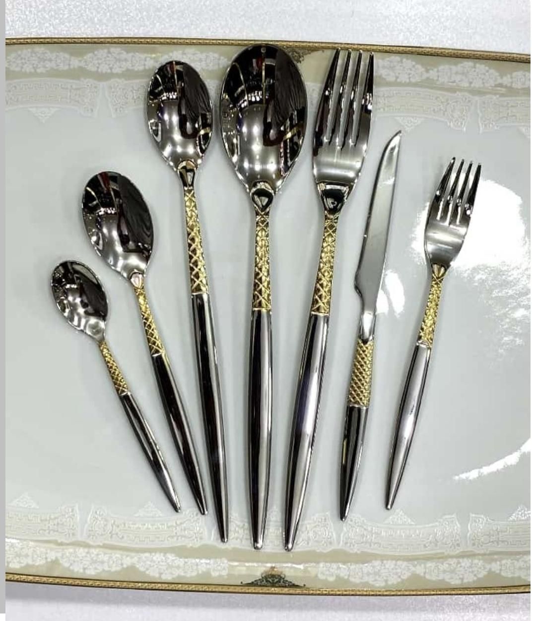 سرویس قاشق و چنگال دو رنگ طلایی و استیل یونیک نو|ظروف سرو و پذیرایی|تهران, فتح|دیوار
