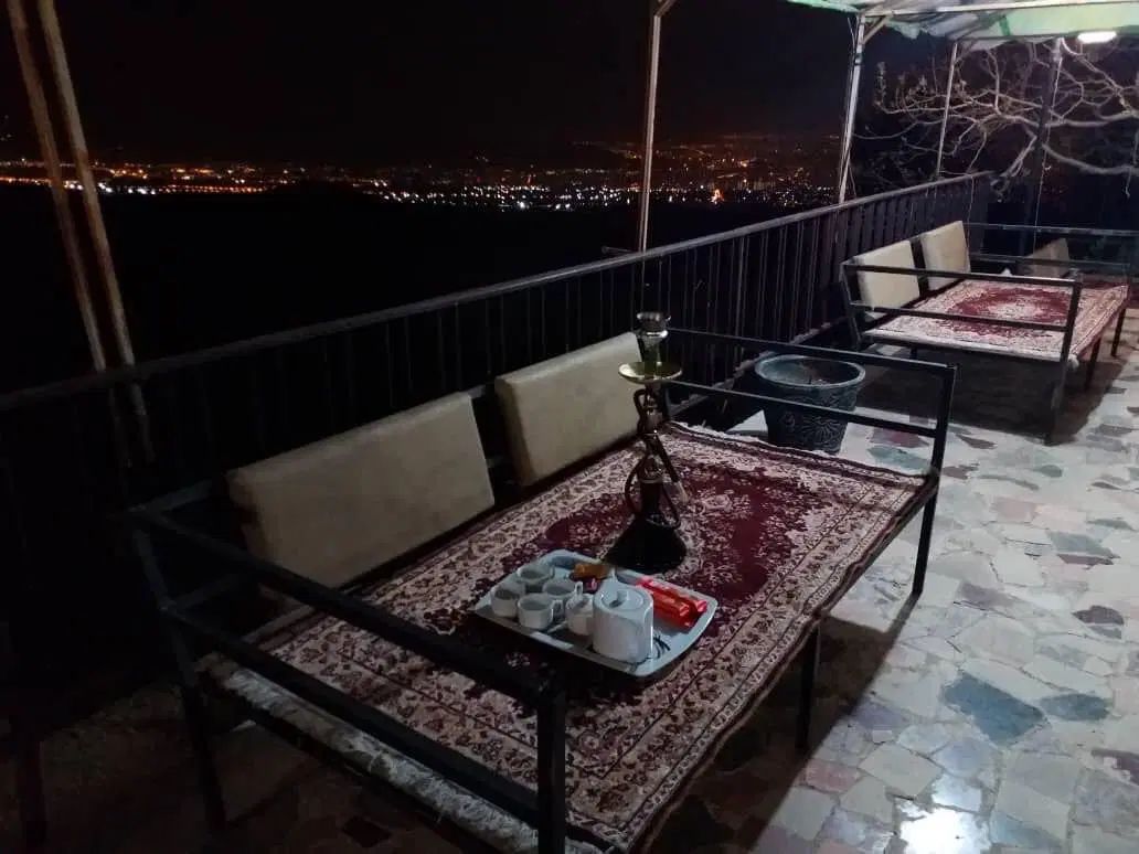 کافه رها|اجارهٔ کوتاه‌مدت ویلا و باغ|تهران, سوهانک|دیوار