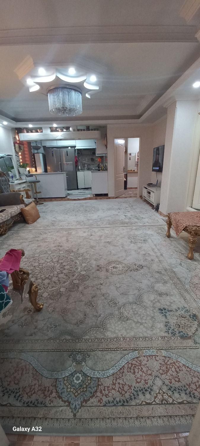 ۷۴ متر  دو خواب پارکینگ انباری آسانسور  karen|فروش آپارتمان|تهران, زهتابی|دیوار