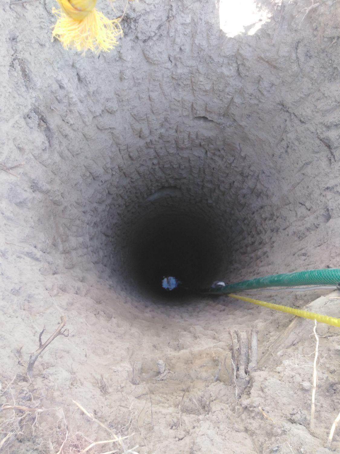 چاه کن چاه کنی حفرچاه چاه کن|خدمات پیشه و مهارت|اسکو, |دیوار