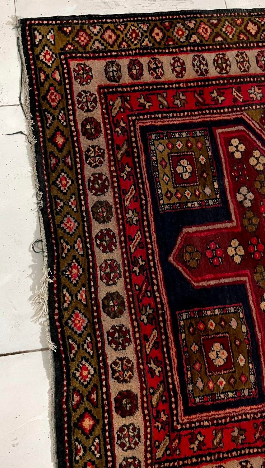 یک عدد کناره ۱/۵ در ۳ متر و یک عدد فرش ۹متری|فرش|اردبیل, |دیوار