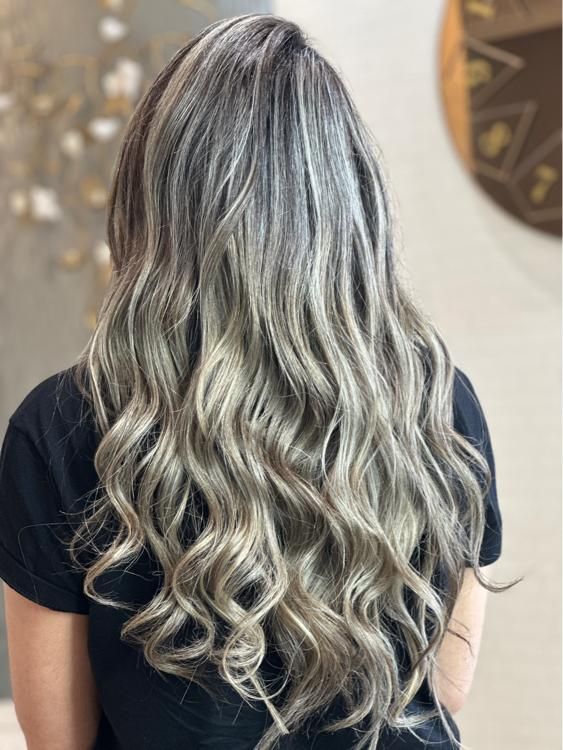 مدل رنگ و لایت|خدمات آرایشگری و زیبایی|رشت, گلسار|دیوار