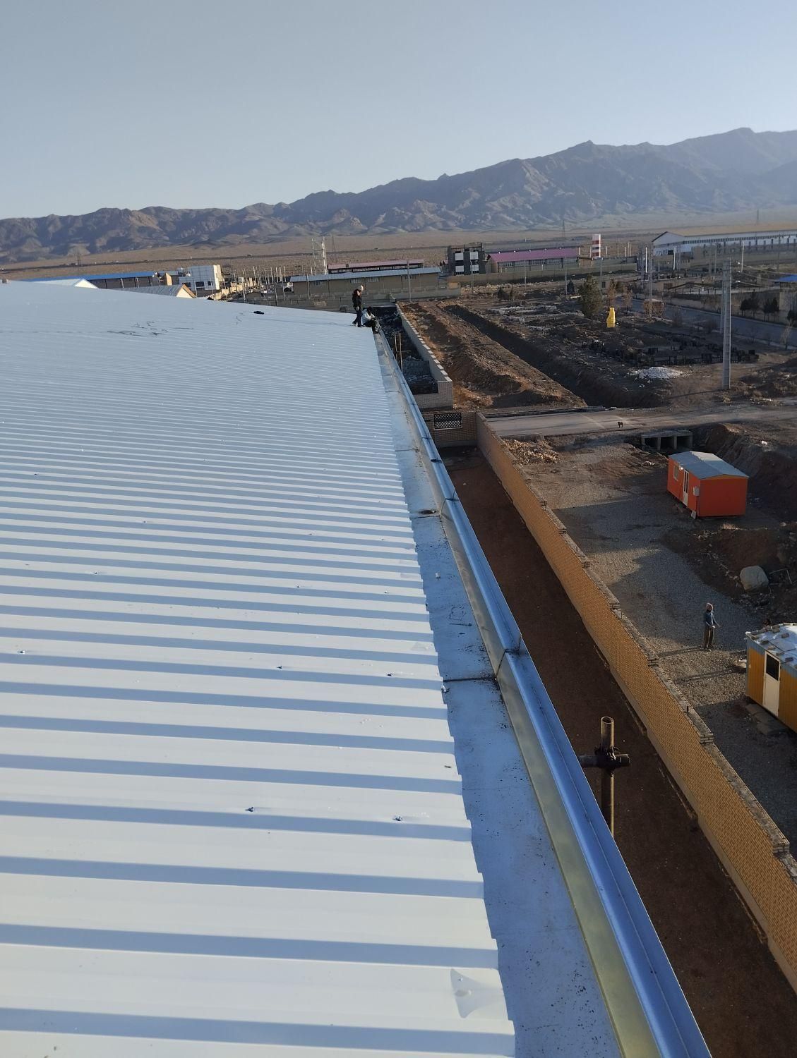 نصب وفروش انواع ورق های شیروانی|خدمات پیشه و مهارت|قزوین, |دیوار