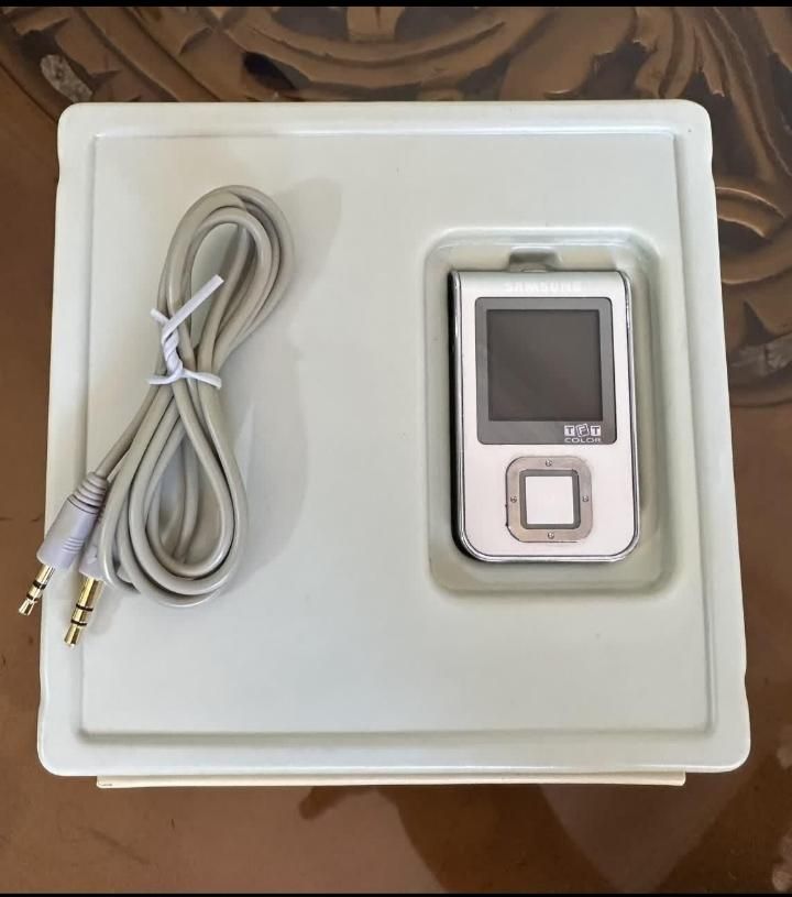 MP3 پلیر اصل سامسونگ 512M|پخش‌کننده همراه|تبریز, |دیوار