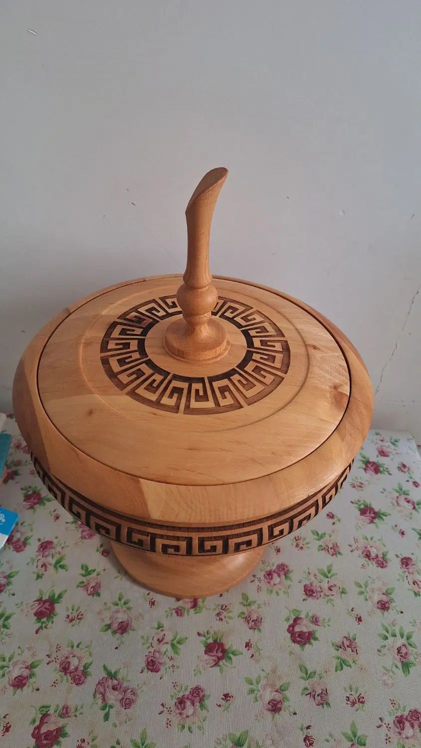 شکلات خوری طرح آنتیک چوبی اصل لاکچری|ظروف سرو و پذیرایی|اصفهان, آهنگران|دیوار
