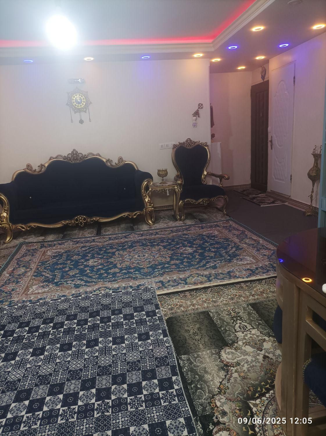 فروش آپارتمان ۶۰ متری ۱ خوابه طبقه ۲ در کاروان|فروش آپارتمان|تهران, کاروان|دیوار