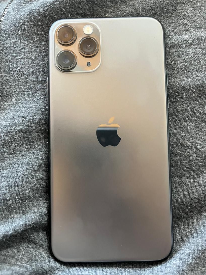 اپل iPhone 11 Pro با حافظهٔ ۲۵۶ گیگابایت|موبایل|تنکابن, |دیوار