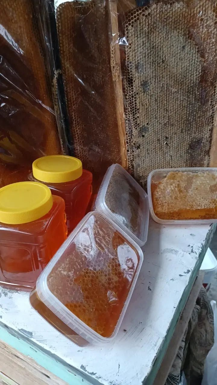 عسل طبیعی درجه یک به شرط ازمایش و مرجوع|خوردنی و آشامیدنی|تهران, جنت‌آباد جنوبی|دیوار