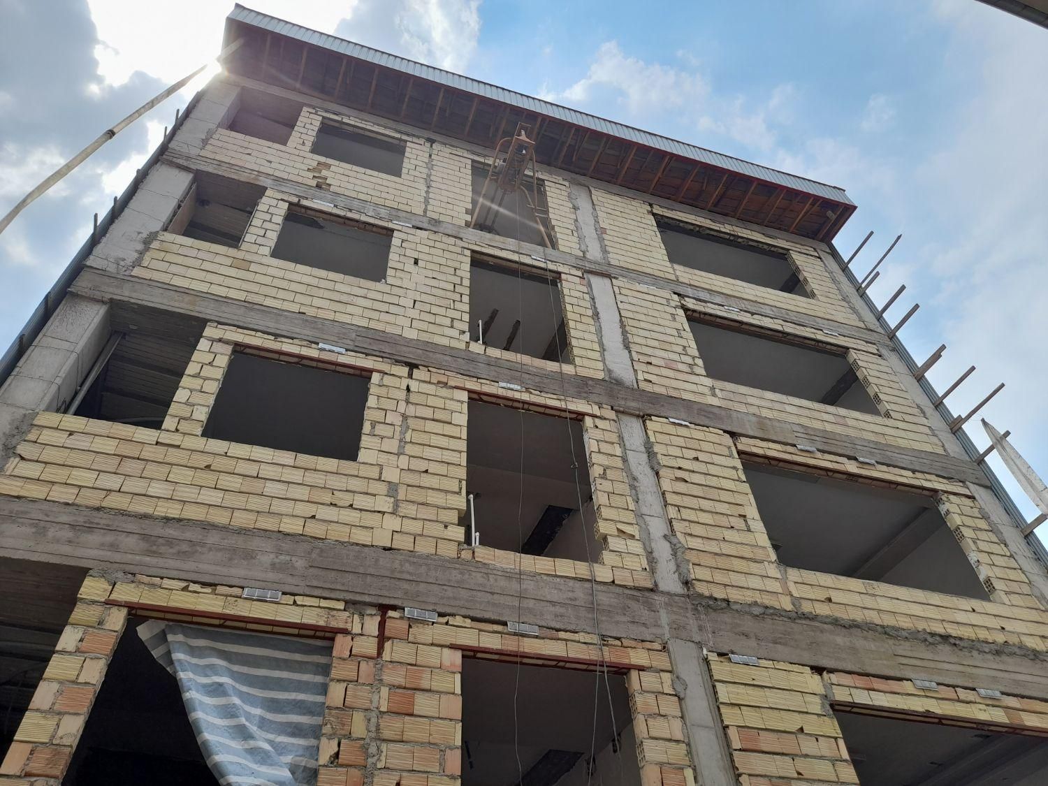 پیش فروش ۳خواب/ تکواحد / ۱۸۵متر / نیکمرام / معلم|پیش‌فروش املاک|رشت, نیکمرام|دیوار