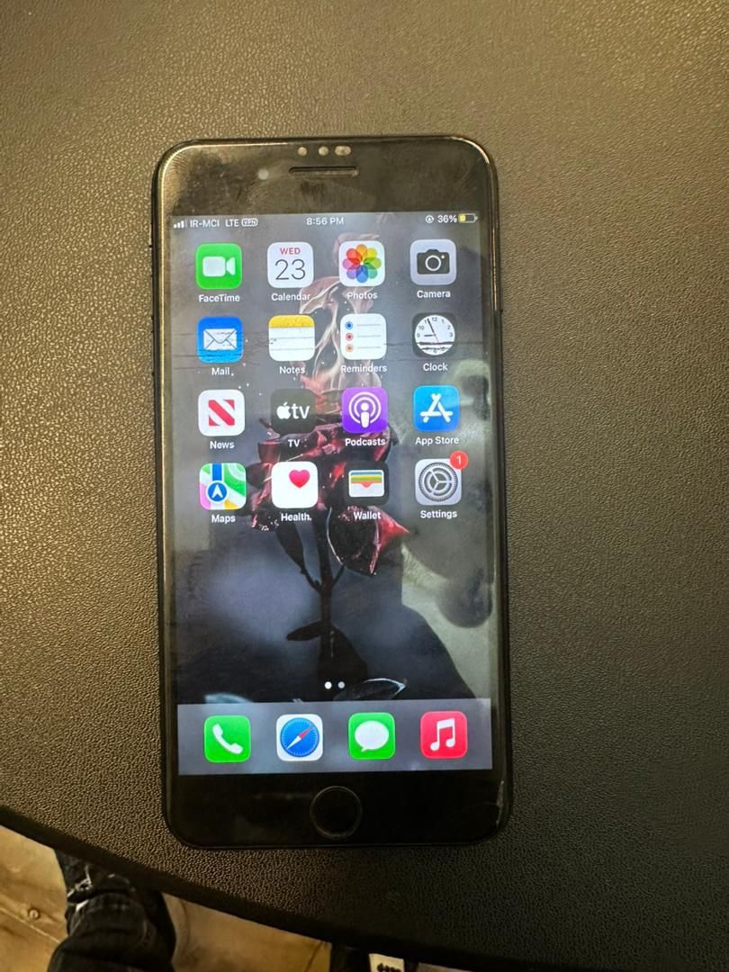 اپل iPhone 7 Plus با حافظهٔ ۱۲۸ گیگابایت|موبایل|مشهد, هفده شهریور|دیوار