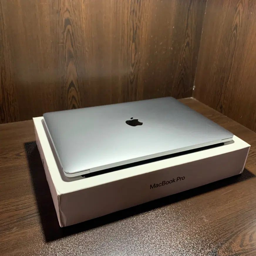Mac Book pro m1 2020|رایانه همراه|مشهد, میعاد (شهرک غرب)|دیوار
