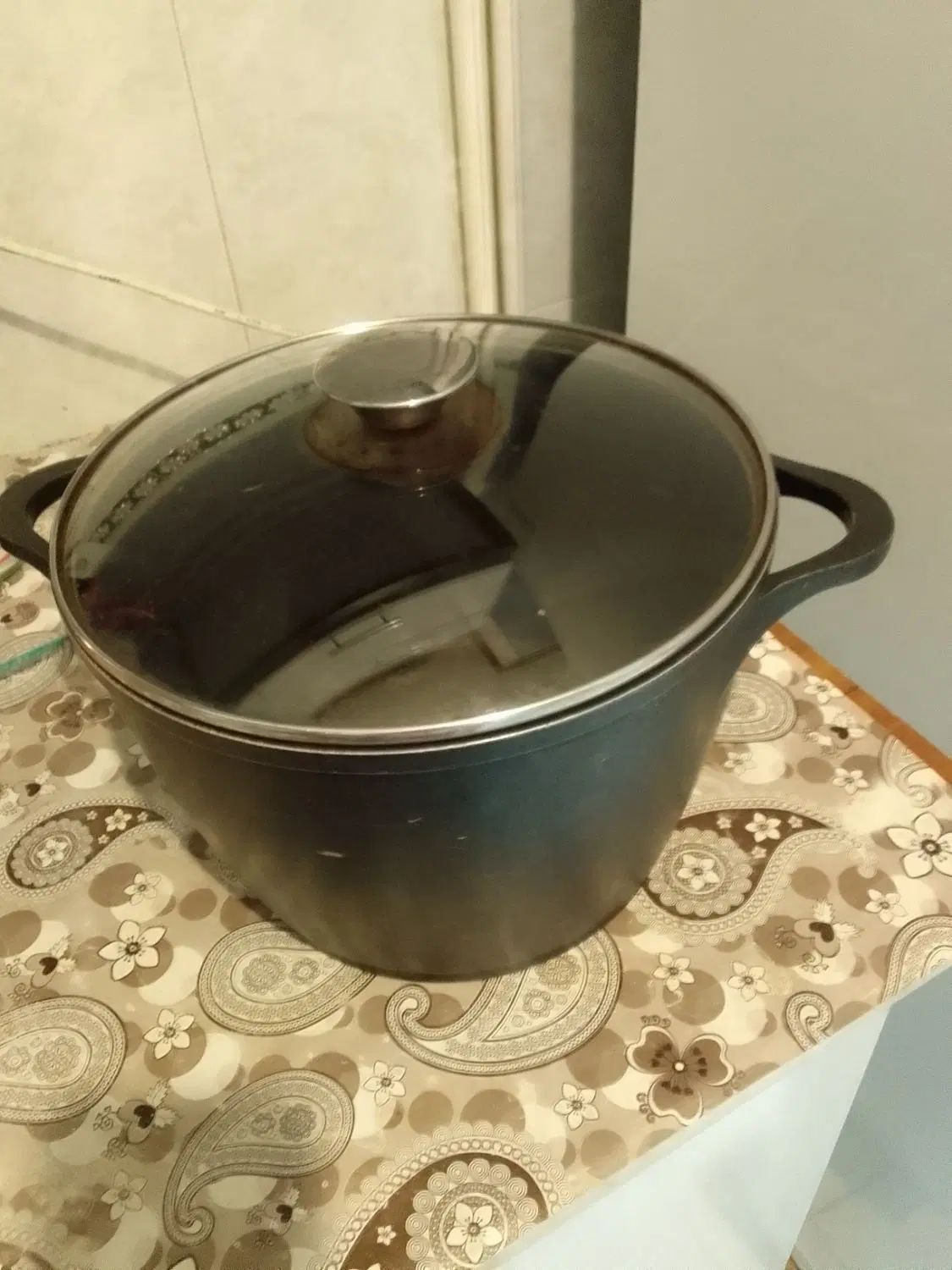 ظروف و قابلمه بزرگ چدن و ظروفهای خارجی|حراج|کرج, خرمدشت|دیوار