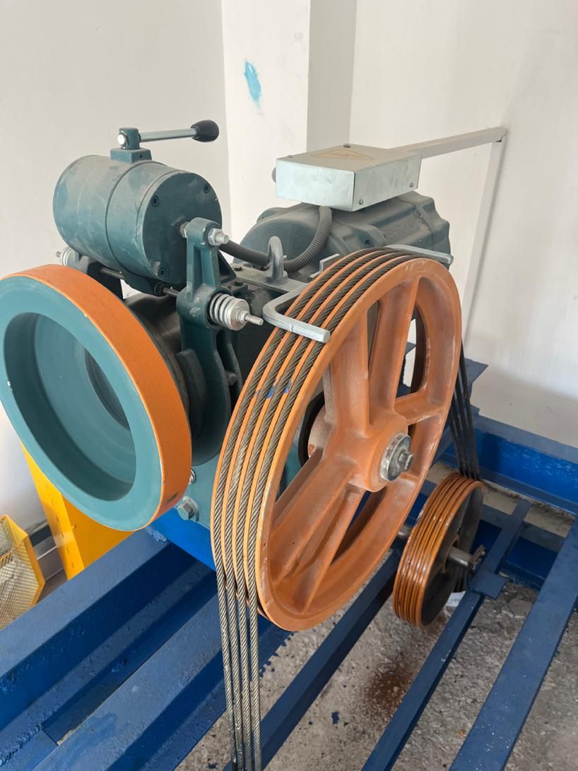 واردات تولید کننده قطعات آسانسور نصب و راه اندازی|خدمات پیشه و مهارت|خوی, |دیوار