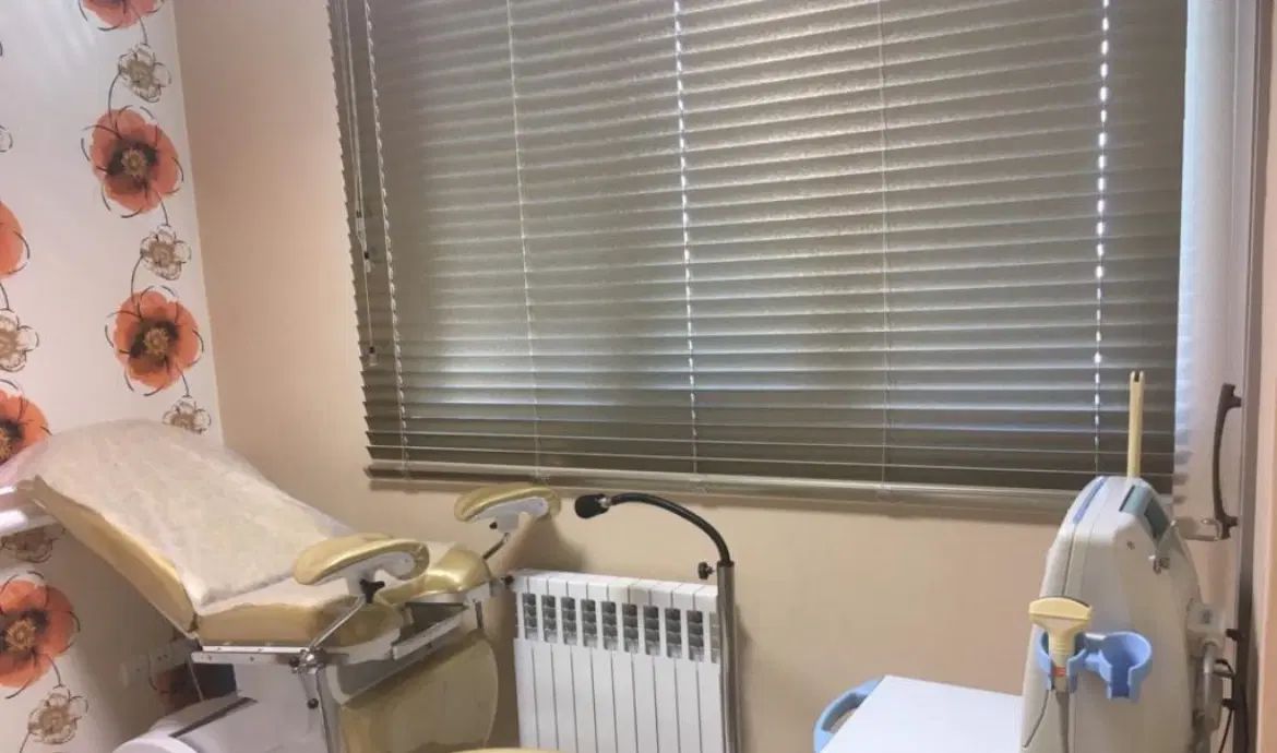 اداری تجاری ، مطب ، دفتر ،|اجارهٔ دفتر کار، اتاق اداری، مطب|رشت, سعدی (تختی)|دیوار