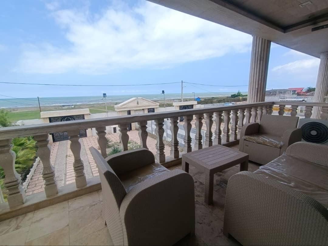 ویلا دوبلکس ۳خواب روبه ساحل|اجارهٔ کوتاه‌مدت ویلا و باغ|بندر انزلی, ساحل قو|دیوار