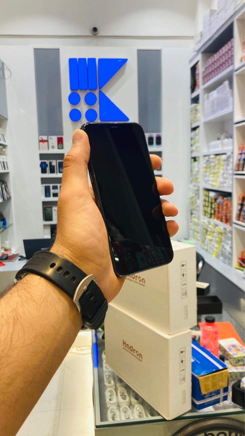 اپل iPhone 11 Pro با حافظهٔ ۲۵۶ گیگابایت|موبایل|تهران, صادقیه|دیوار