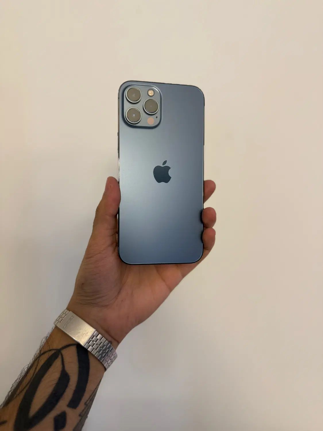 اپل iPhone 12 Pro Max با حافظهٔ ۲۵۶ گیگابایت|موبایل|تهران, عباس‌آباد|دیوار