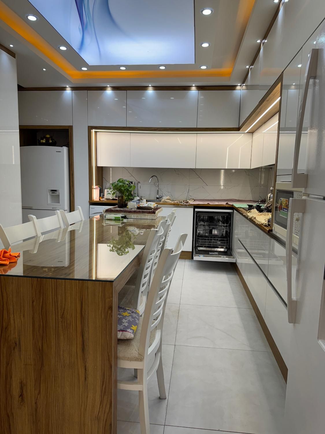 خدمات تخصصی نورپردازی و لاین نوری|خدمات پیشه و مهارت|فولادشهر, C1|دیوار