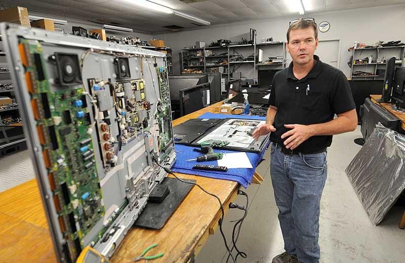 تعمیر تلویزیون دارای مجوز رسمی کشوری|خدمات پیشه و مهارت|تبریز, |دیوار