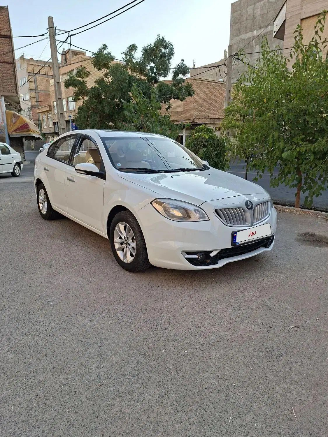 برلیانس H330 اتوماتیک 1500cc مدل ۱۳۹۶|خودرو سواری و وانت|تبریز, |دیوار